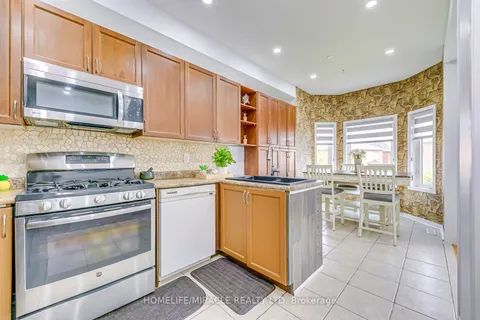 63 Portrush Tr, Brampton, ON L6X 0R2