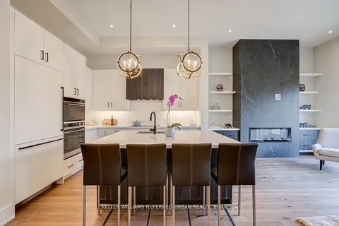 62 Ash Cres, Toronto, ON M8W 1E6