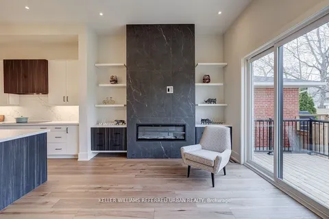 62 Ash Cres, Toronto, ON M8W 1E6