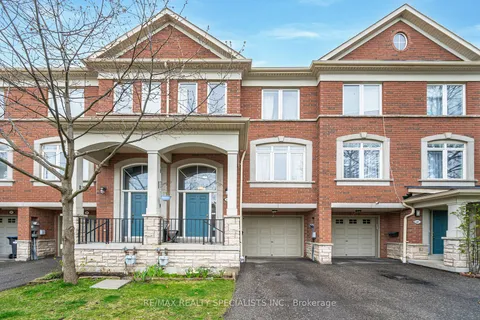 3203 Joel Kerbel Pl, Mississauga, ON L4Y 0B1