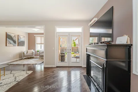28 Benadir Ave, Caledon, ON L7C 3N2