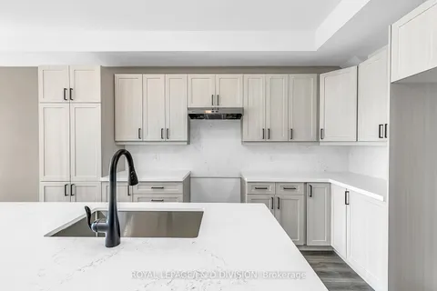 19 Lambton Ave, Toronto, ON M6N 2S2