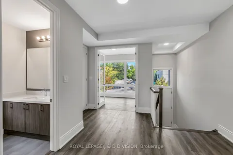 19 Lambton Ave, Toronto, ON M6N 2S2