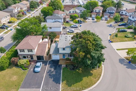 3072 FLANAGAN Crt, Burlington, ON L7M 2L9