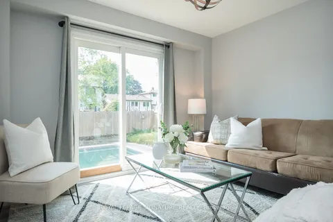 815 Cedarbrae Ave, Milton, ON L9T 3W9