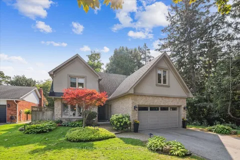 199 Penn Dr, Burlington, ON L7N 2B6