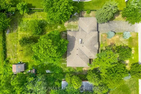 2030 Shawanaga Tr, Mississauga, ON L5H 3G5