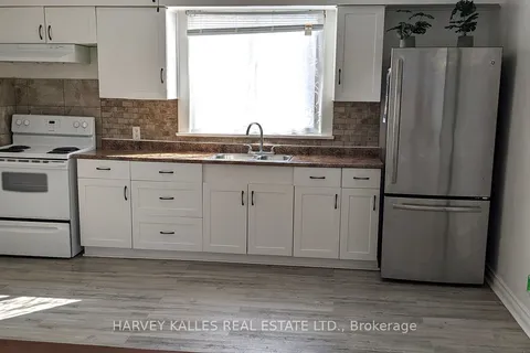 40 Dominion Rd, Toronto, ON M8W 1J7