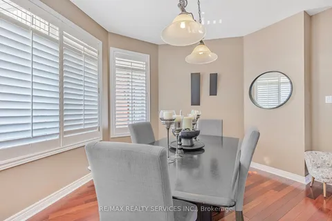 9 Garden Wood Ave, Caledon, ON L7C 1A9