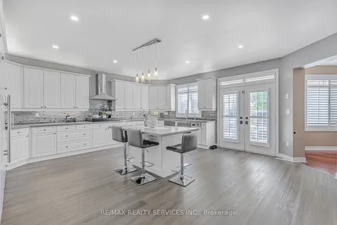 9 Garden Wood Ave, Caledon, ON L7C 1A9