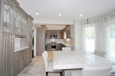 110 CORKETT Dr, Brampton, ON L6X 3E6