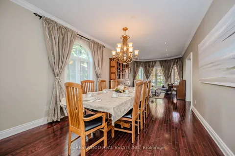 4324 Hickory Dr, Mississauga, ON L4W 1L2