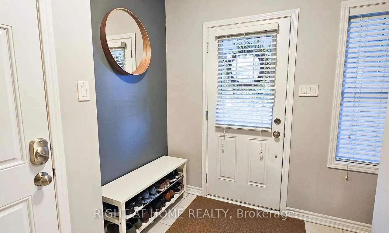 1617 Leblanc Crt, Milton, ON L9E 0A5