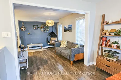 1617 Leblanc Crt, Milton, ON L9E 0A5