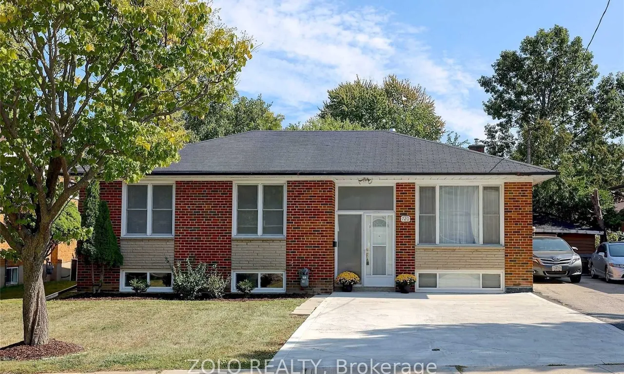 720 Bloor St, Mississauga, ON L4Y 2M6