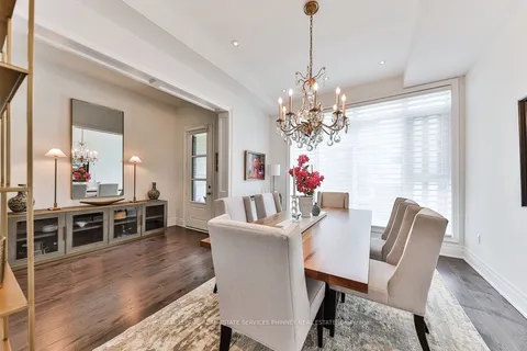 116 Maurice Dr, Oakville, ON L6K 2W7