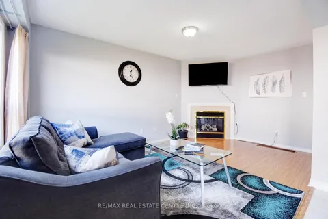 103 Botavia Downs Dr, Brampton, ON L7A 3P6