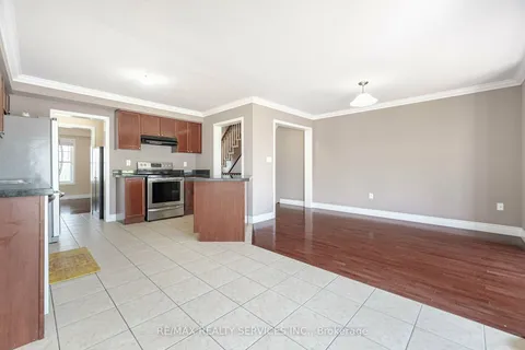 642 Scott Blvd, Milton, ON L9T 0P2