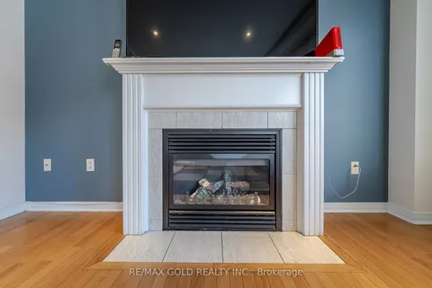 147 Calderstone Rd, Brampton, ON L6P 2M7