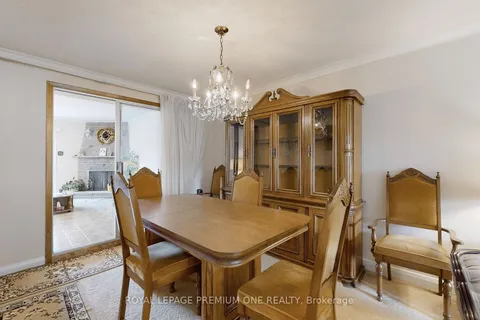 68 Mulholland Ave, Toronto, ON M6A 2S3