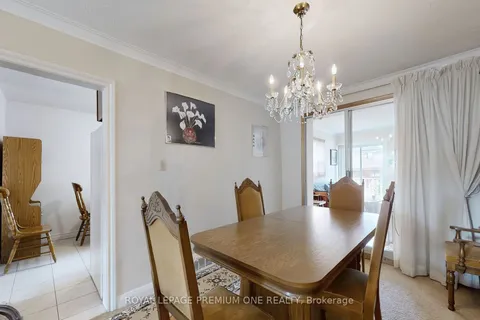 68 Mulholland Ave, Toronto, ON M6A 2S3