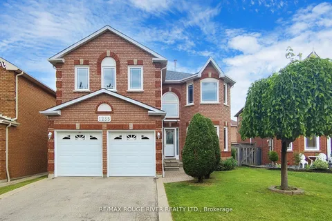 1235 Windsor Hill Blvd, Mississauga, ON L5V 1N8