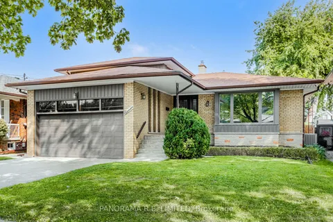 11 Park Manor Dr, Toronto, ON M9B 5C1