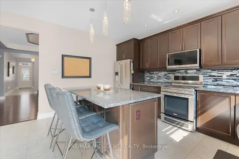306 Pringle Ave, Milton, ON L9T 7N2