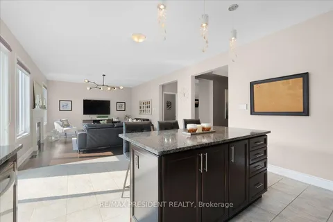 306 Pringle Ave, Milton, ON L9T 7N2