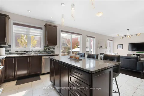 306 Pringle Ave, Milton, ON L9T 7N2