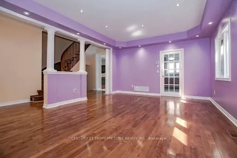 15 Vernet Cres, Brampton, ON L6P 1Z5