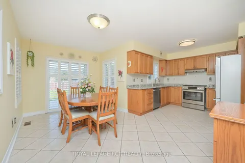 344 Landsbridge St, Caledon, ON L7E 2H6