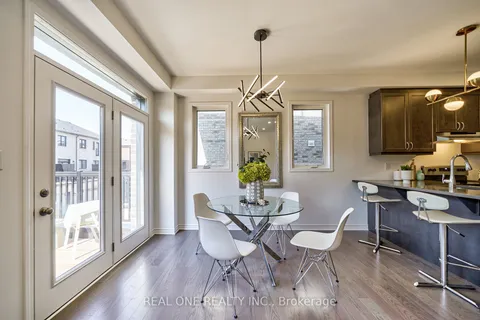1373 Kobzar Dr, Oakville, ON L6M 5P2