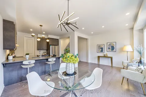 1373 Kobzar Dr, Oakville, ON L6M 5P2