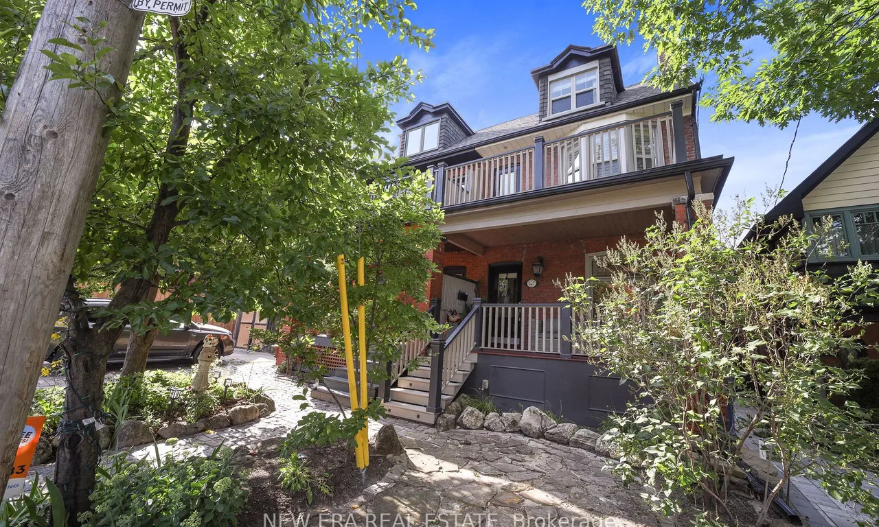 227 Oakmount Rd, Toronto, ON M6P 3K3