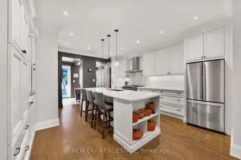 227 Oakmount Rd, Toronto, ON M6P 3K3