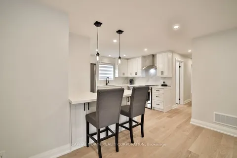 130 Calvington Dr, Toronto, ON M3M 2M4