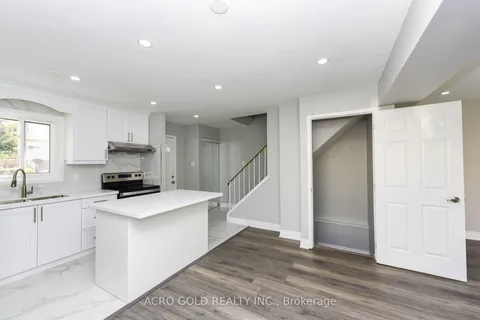 14 Hayden Crt, Brampton, ON L6S 1Y3