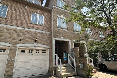 558 Candlestick Circ, Mississauga, ON L4Z 0B1