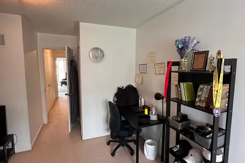 558 Candlestick Circ, Mississauga, ON L4Z 0B1