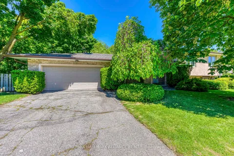 2109 Devon Rd, Oakville, ON L6J 5M4