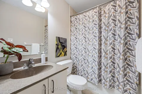 1259 Lamont Cres, Milton, ON L9T 6W4