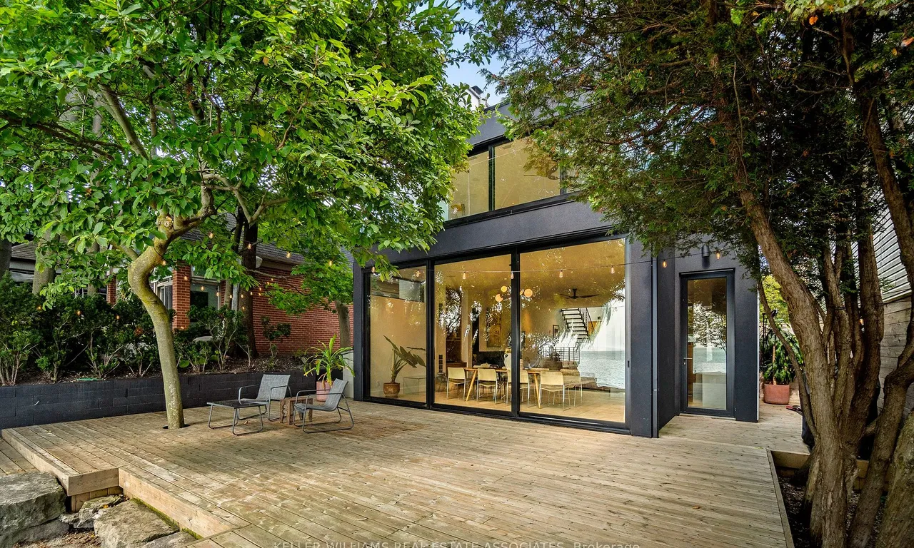 1 Lake Shore Dr, Toronto, ON M8V 1Y9