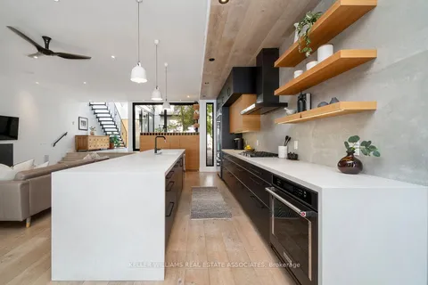1 Lake Shore Dr, Toronto, ON M8V 1Y9