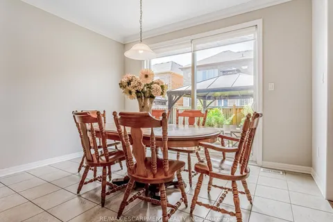 367 Emmett Landing, Milton, ON L9E 0A6