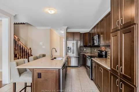 367 Emmett Landing, Milton, ON L9E 0A6