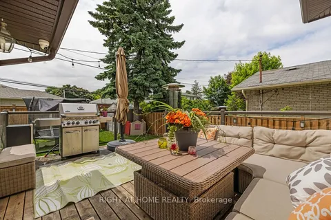 14 Downpatrick Cres, Toronto, ON M9R 4A4