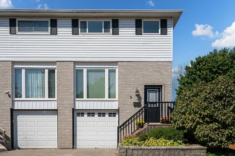 9 Victoria St, Orangeville, ON L9W 3V6