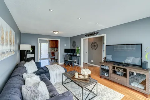 9 Victoria St, Orangeville, ON L9W 3V6