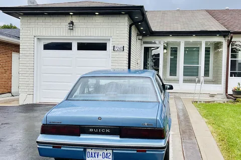 7247 Sigsbee Dr, Mississauga, ON L4T 3L6